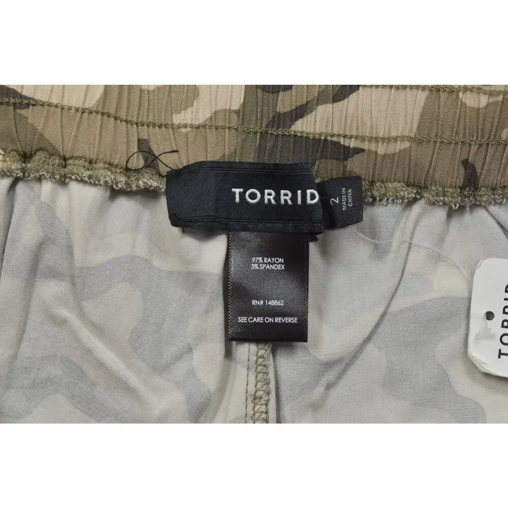 Torrid Camo Wash Cargo Pkt Jogger Size 2 2X 18-20 Green Camouflage Rayon NEW
